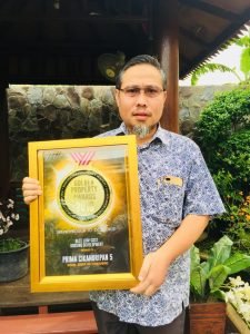 Direktur Utama Hadiana - Rumah Sederhana Terbaik Sewilayah Bogor Pesona Prima Cikahuripan 5 Golden Property Award tahun 2019