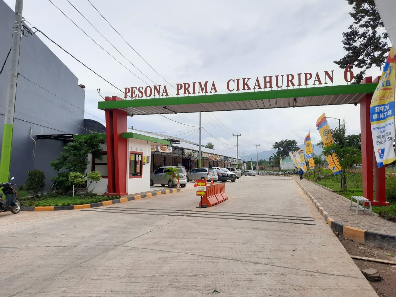 Gerbang Perumahan Pesona Prima Cikahuripan 6