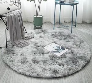 Percantik Lantai Kamar Kos Dengan Karpet Bulu Minimalis