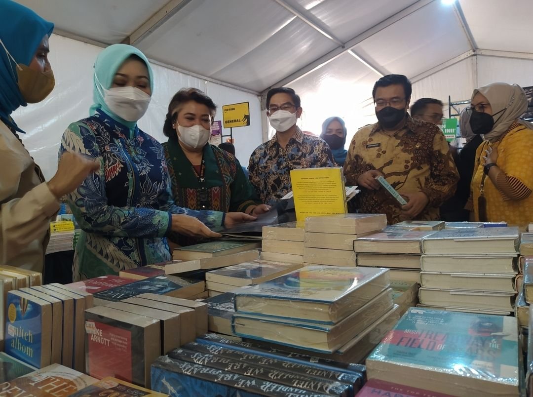 Istri Gubernur Jawa Barat Atalia Praratya