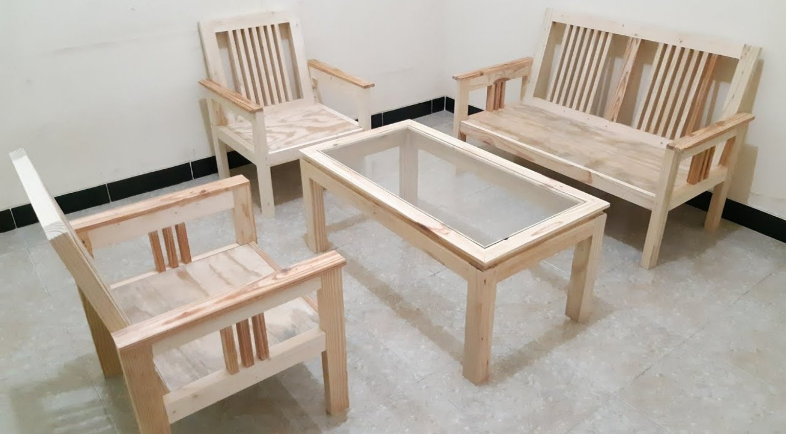 Palet Kayu Jadi Furnitur