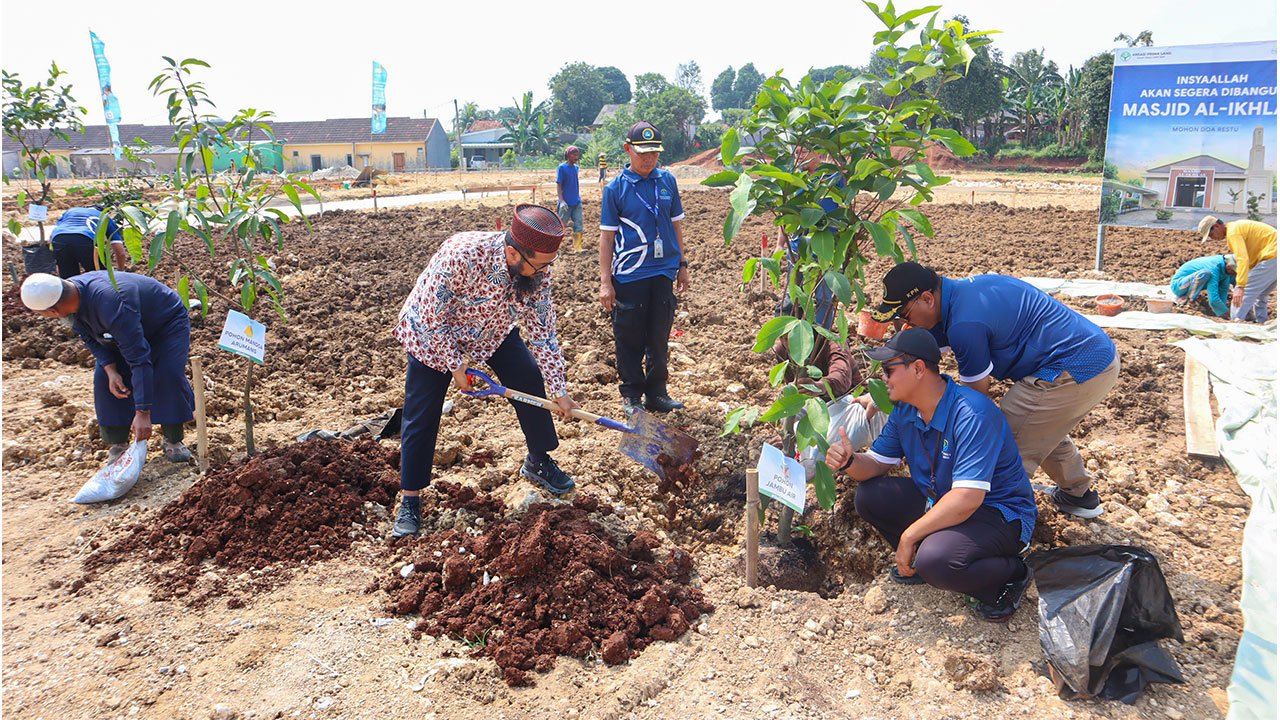 Gerakan Penanaman 1 Juta Pohon Berbuah di Pesona Prima 9 Cikahuripan